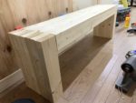 ツーバイフォー（2×4）材でベンチをDIY。初心者でも簡単に木工用ボンドで作れます！
